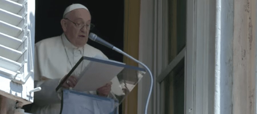 Renueva Francisco su llamado para poner fin a “la locura de la guerra” en Ucrania