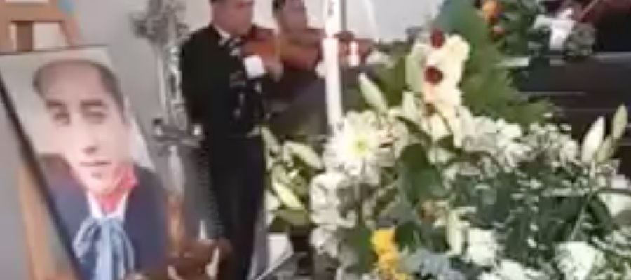 Con mariachi despiden al joven Misael, encontrado muerto en río Grijalva