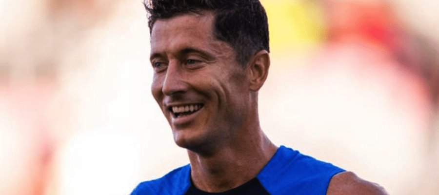 Barça hace oficial el fichaje de Lewandowski Barça hace oficial el fichaje de Lewandowski