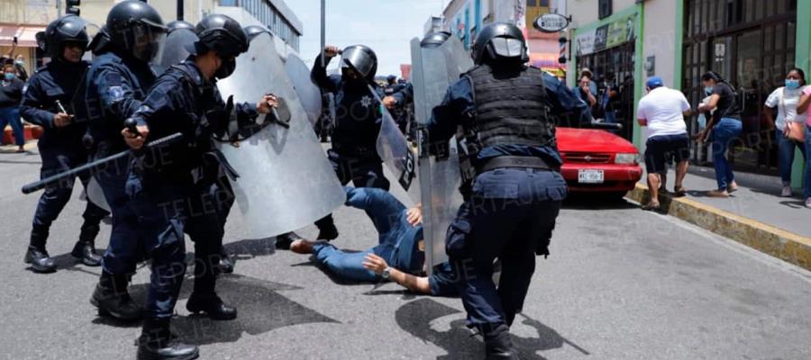 Critica Fócil al gobierno por “garrotear como delincuentes” a maestros