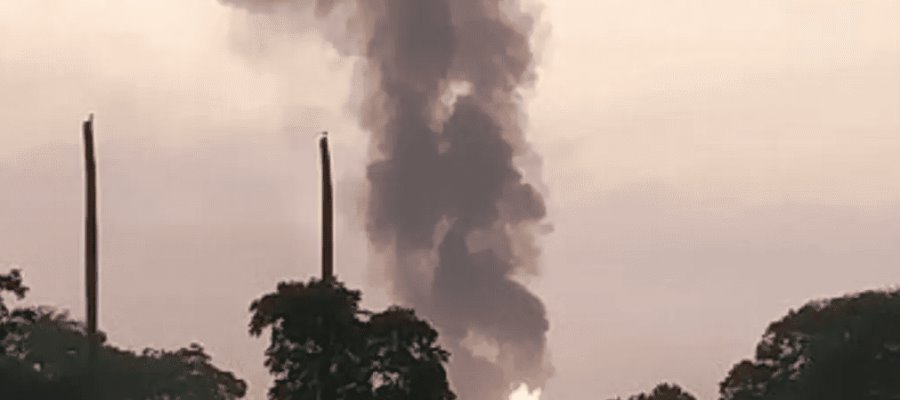 Explota ducto de Pemex en Chacaltianguis, Veracruz