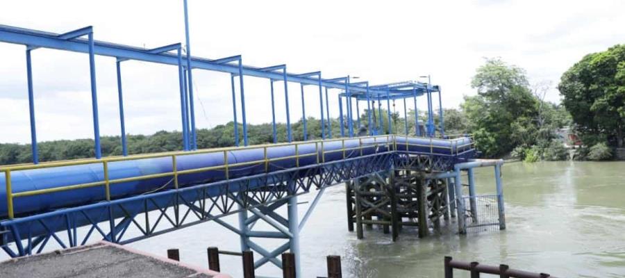 Reinician operaciones 4 potabilizadoras tras paro por derrame de hidrocarburo