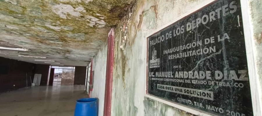 Agoniza Palacio de los Deportes de Villahermosa por falta de mantenimiento