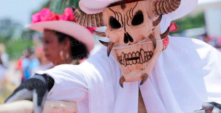 Danza, color y sabor en el Festival del Queso