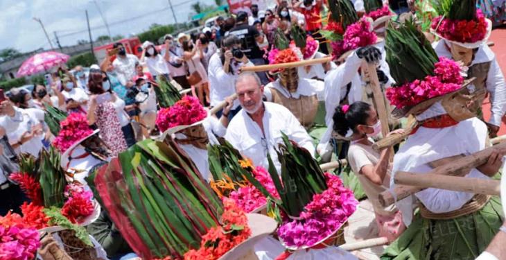 Danza, color y sabor en el Festival del Queso