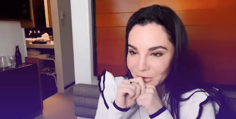 Martha Higareda vive momento paranormal durante grabación de podcast