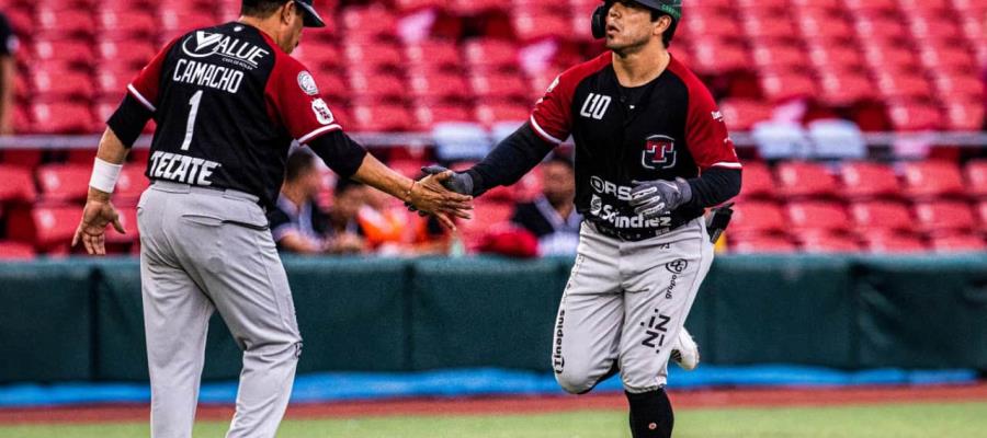 Olmecas triunfa 6-4 sobre Mariachis con gran actuación de El Niño Heras