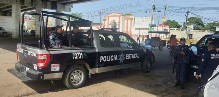 Barre Ayuntamiento de Centro con ambulantes de avenida principal en Ocuiltzapotlán