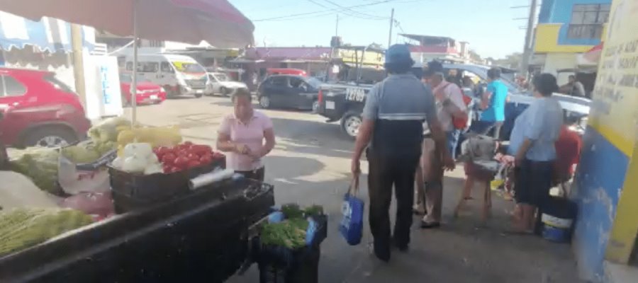 Insisten ambulantes en corrupción durante entrega de locales en mercado de Villa Ocuiltzapotlán