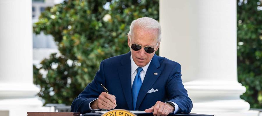 Joe Biden da negativo a prueba COVID, tras un caso de “rebote”