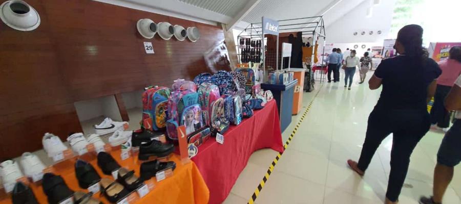 Feria de Regreso a Clases es un alivio al bolsillo, exponen padres