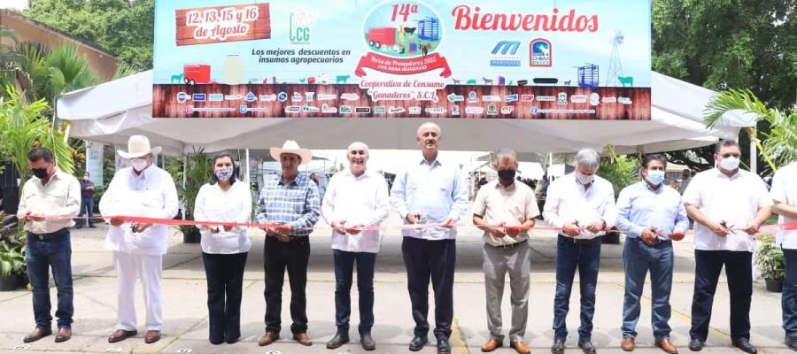 Inaugura Gobernador Merino 14ta feria de proveedores 2022 de la cooperativa de Consumo Ganaderos