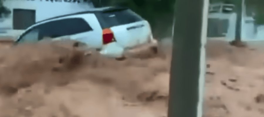 Mueren 2 niñas y una mujer tras ser arrastradas por la corriente en Nogales, Sonora