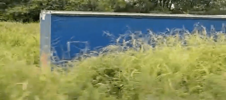 Tráiler se sale en la Cárdenas-Coatzacoalcos Tráiler se sale en la Cárdenas-Coatzacoalcos