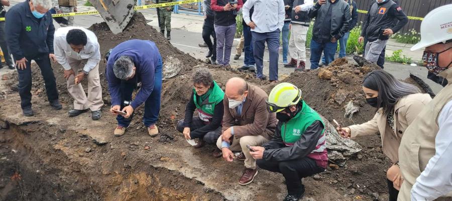 Hallan tomas clandestinas... ¡junto a instalaciones de Pemex!