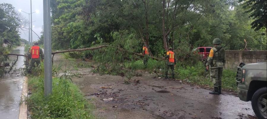 Onda tropical 23 provoca inundaciones en Quintana Roo