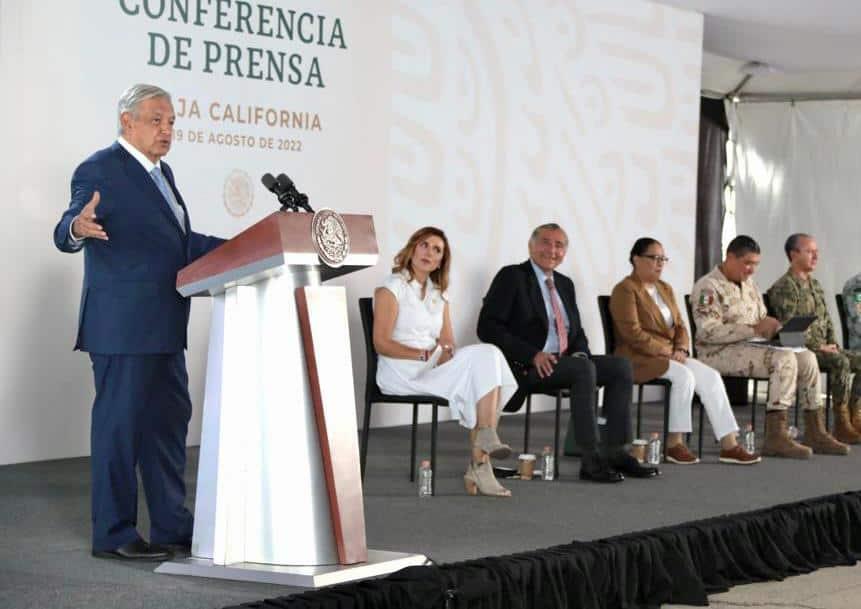 Llama AMLO a la unidad en su movimiento ante tensiones entre Jaime Bonilla y Marina Ávila