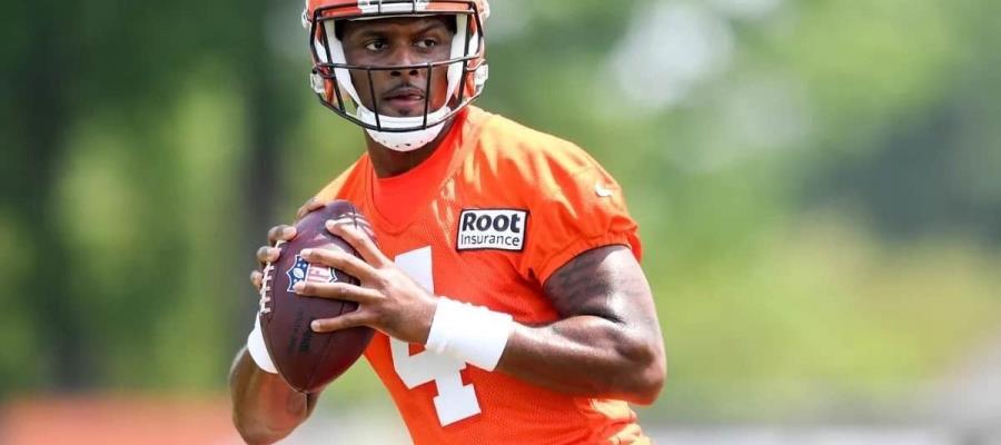 DeShaun Watson, suspendido 11 partidos de la NFL por acoso