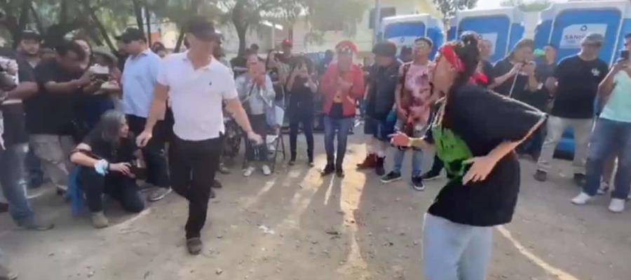 VIDEO | Luis Donaldo Colosio baila cumbia en homenaje a Celso Piña VIDEO | Luis Donaldo Colosio baila cumbia en homenaje a Celso Piña