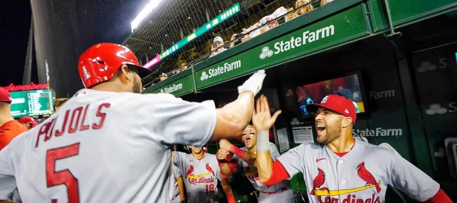 Albert Pujols, a siete jonrones del Club de los 700