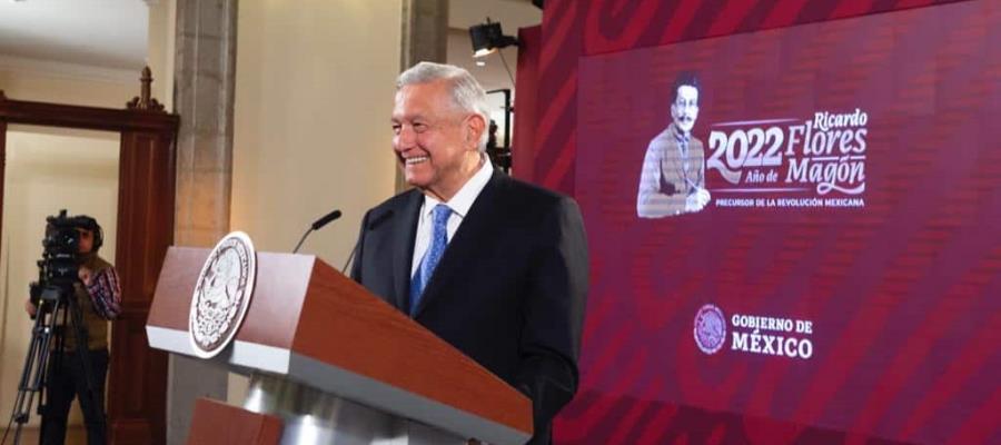 Ya hasta me dan flojera: AMLO sobre sketches de Loret de Mola y Brozo