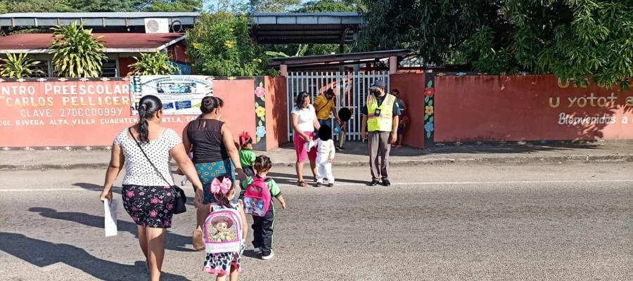 200 elementos agilizarán tránsito vehicular en inicio de clases: PEC