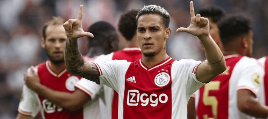 Antony llega al Manchester United por 100 millones de euros Antony llega al Manchester United por 100 millones de euros