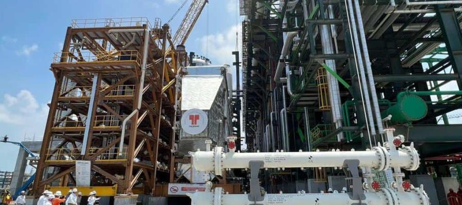 Justifica AMLO sobrecosto en construcción de refinería de Dos Bocas