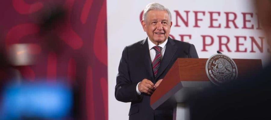 Defiende AMLO al senador Héctor Vasconcelos; “él no es vulgar”, dice ante criticas de Lilly Téllez