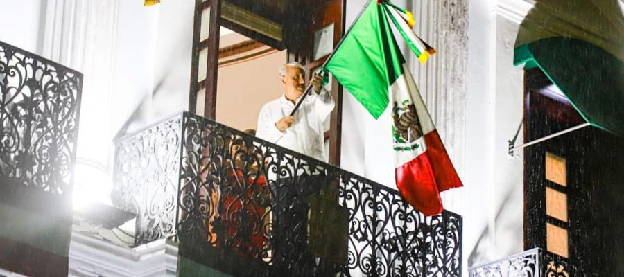 Encabeza gobernador tradicional Grito de Independencia en Tabasco