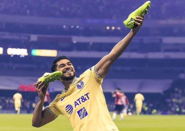 América se lleva el Clásico Nacional 2-1 frente a Chivas 