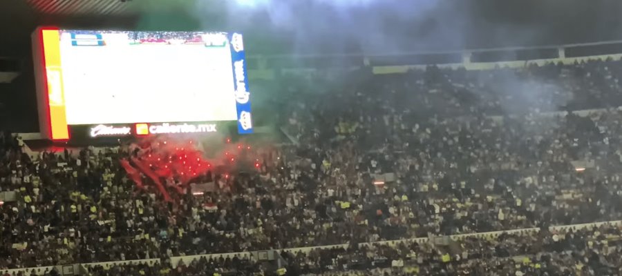 Desalojan a 37 aficionados por disturbios en Estadio Azteca