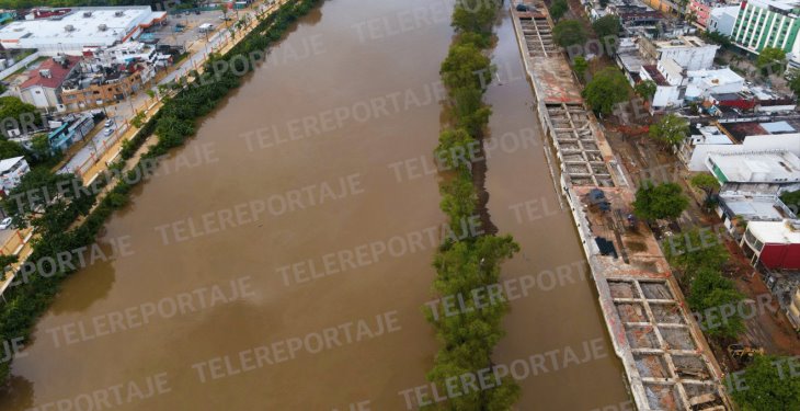 Costalería en malecón de Villahermosa se quedaría toda la temporada de lluvias: PC 
