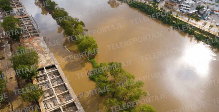 Costalería en malecón de Villahermosa se quedaría toda la temporada de lluvias: PC 