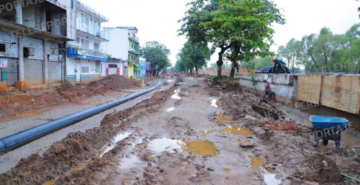 Costalería en malecón de Villahermosa se quedaría toda la temporada de lluvias: PC 