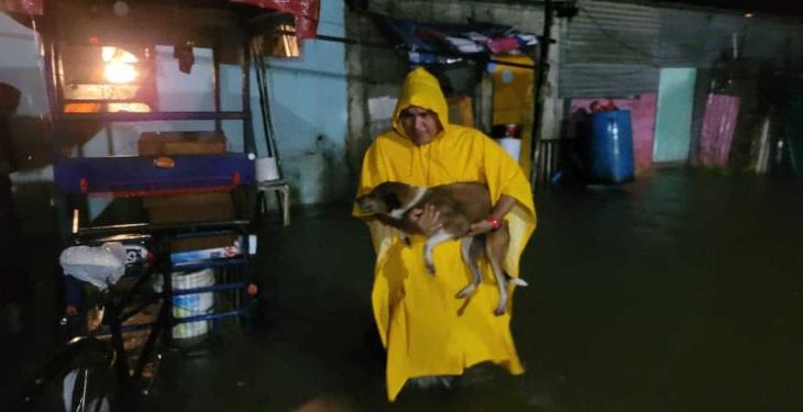 Se inundan primeras colonias en Macuspana