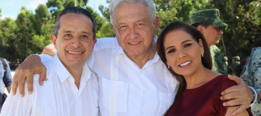 Celebra AMLO relevo sin conflictos en Quintana Roo