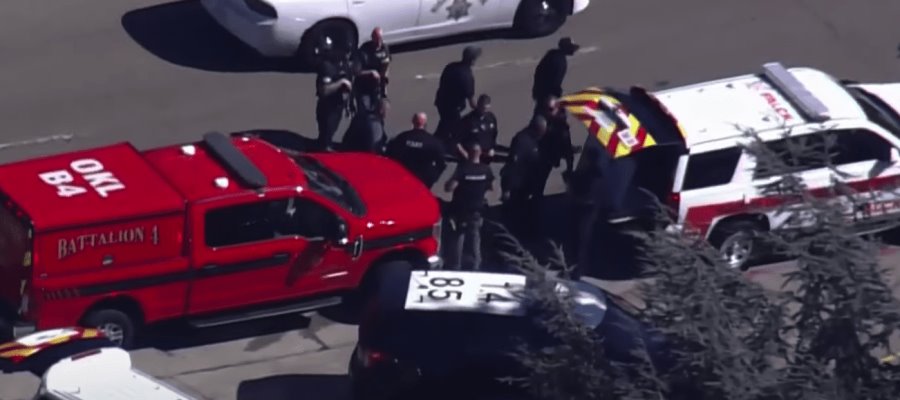 Tiroteo en una escuela de Oakland deja al menos 5 heridos Tiroteo en una escuela de Oakland deja al menos 5 heridos