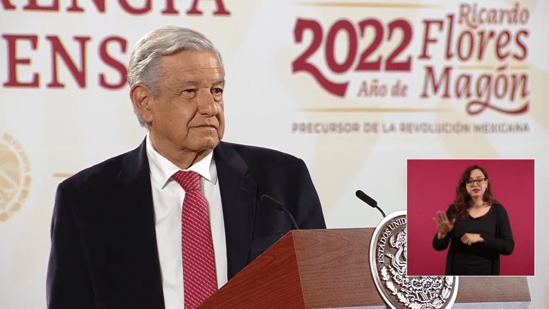 Colabora, no obstruye, defiende AMLO a Gertz Manero en caso Ayotzinapa