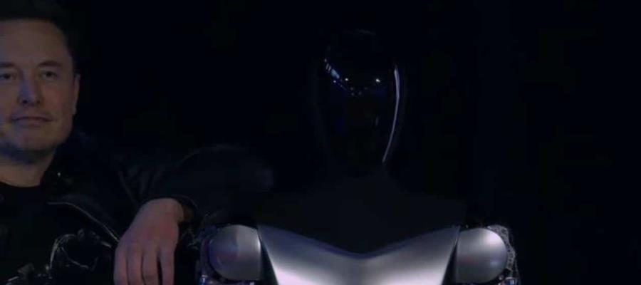 Presenta Elon Musk su nuevo prototipo de robot humanoide