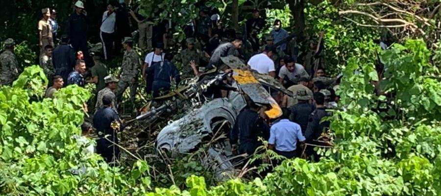 Trasladan a CDMX a marinos sobrevivientes de accidente de helicóptero en Centla