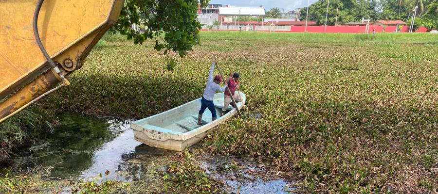 Suministra Centro arena y más de 10 mil costales para 17 localidades como prevención de anegamientos