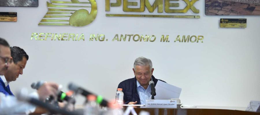 Presume AMLO inversión de 6 mil 200 mdp en refinería de Salamanca