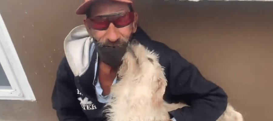 Abuelito invidente en Tampico recupera a su perro, tras varios días perdido