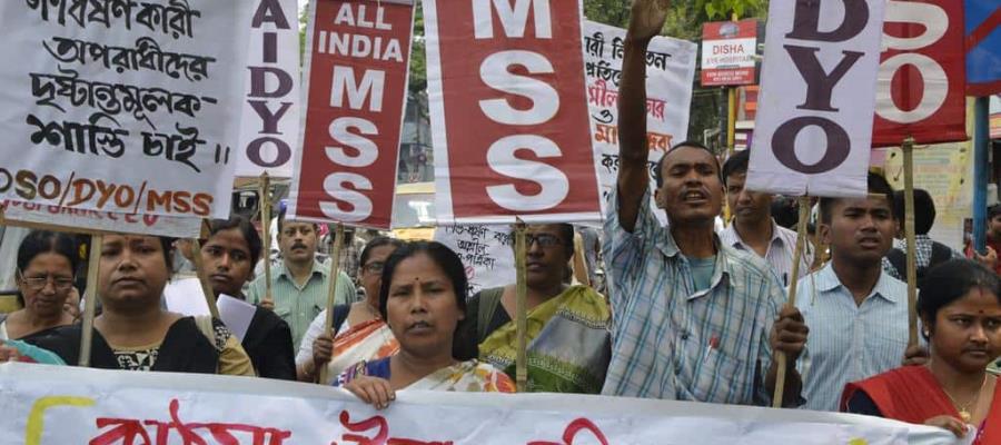 Causa consternación en India caso de niña violada a la que le prendieron fuego