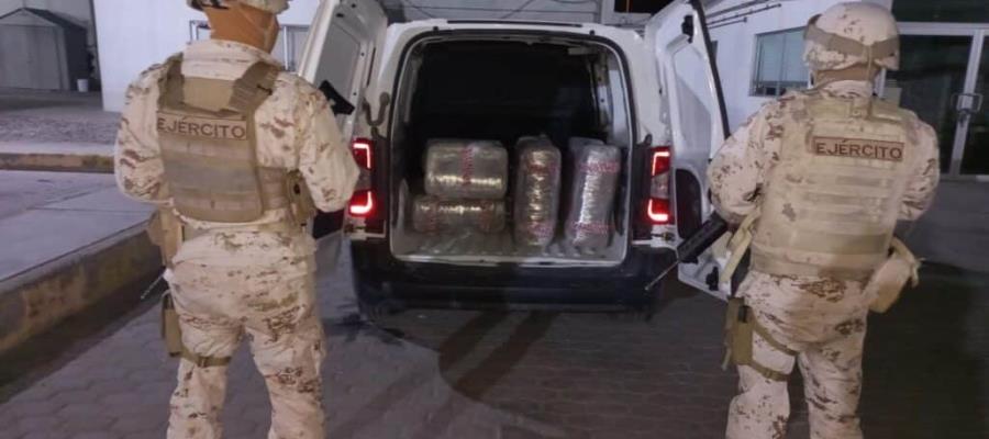 Aseguran 743 kilos de metanfetamina, 44 kilos de coca y 150 mil pastillas de fentanilo en Baja California