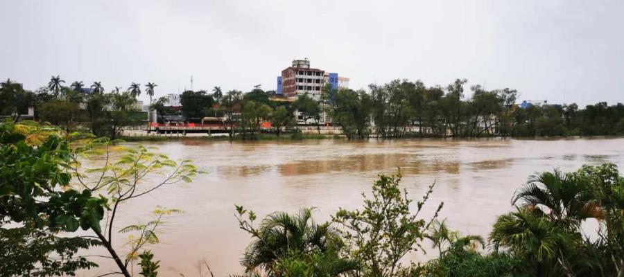 Semáforo hidrometeorológico pone en alerta al río Grijalva frente a Gaviotas… y a otros 4 afluentes Semáforo hidrometeorológico pone en alerta al río Grijalva frente a Gaviotas… y a otros 4 afluentes