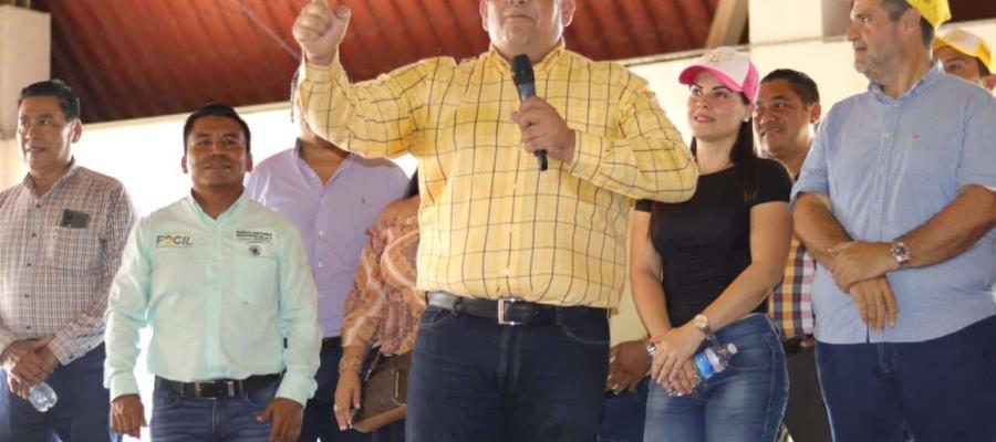Con mitin, PRD destapa a El Toro Grappin a la alcaldía de Comalcalco