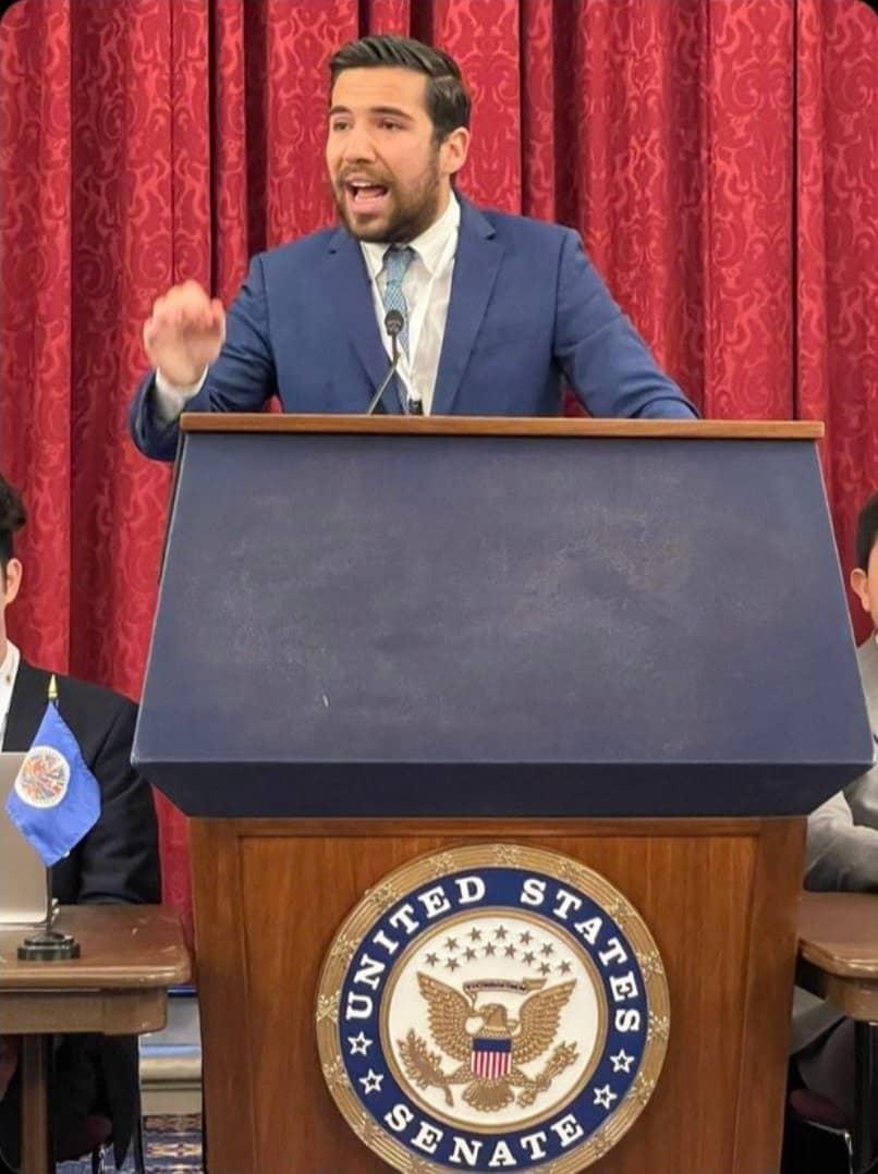 Participa hijo de Calderón en cumbre de la OEA