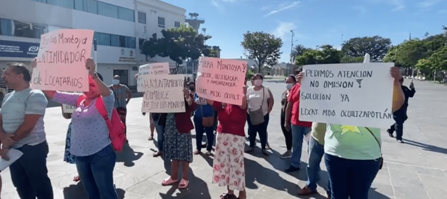 Con protesta en Palacio de Gobierno exigen salida de coordinador del mercado de Ocuiltzapotlán